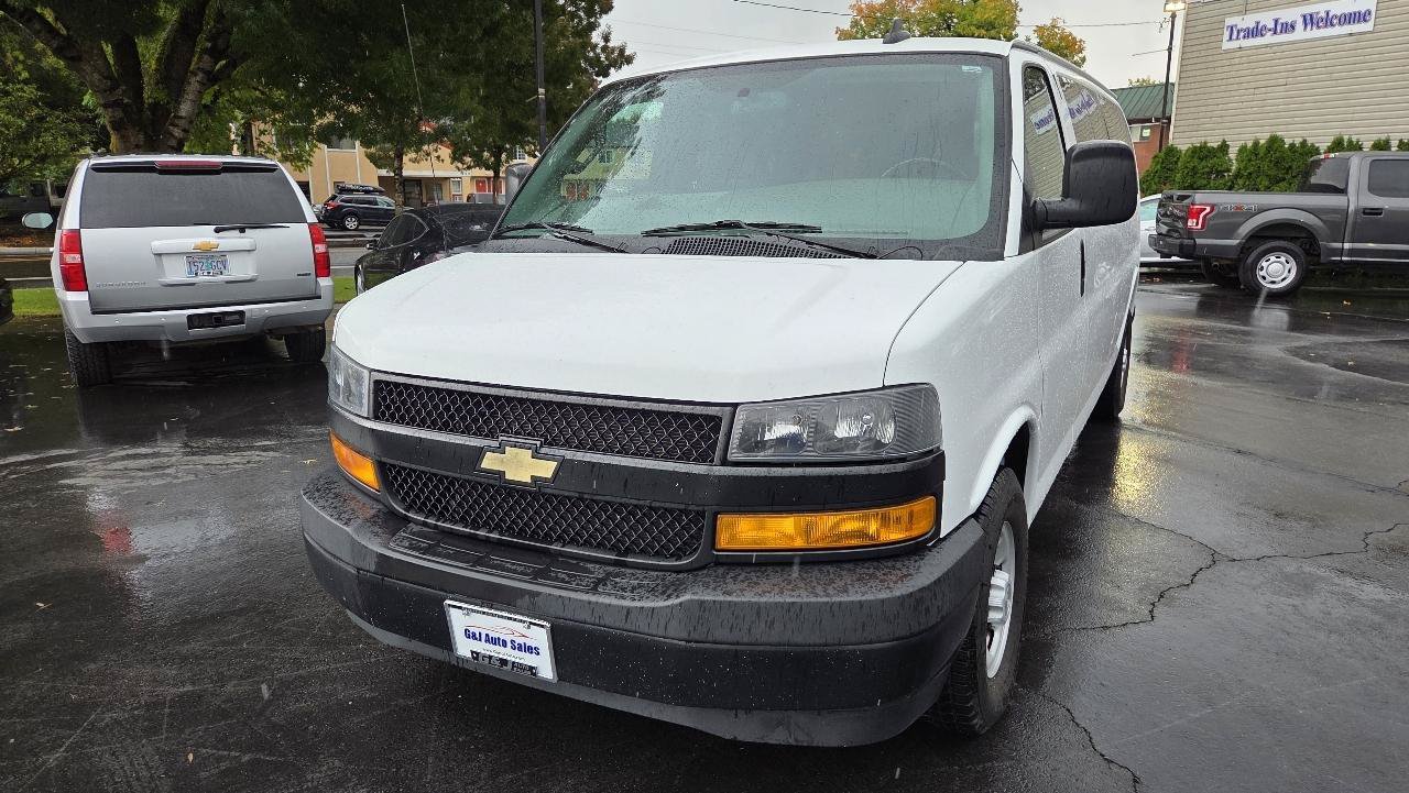 Used 2020 Chevrolet Express 3500 LS RWD image 3