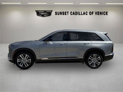 New 2026 Cadillac Vistiq Luxury image 6