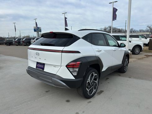 New 2026 Hyundai Kona SEL Premium image 5