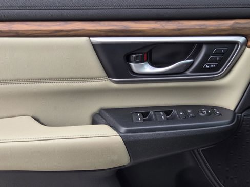 Certified 2022 Honda CR-V Touring image 19