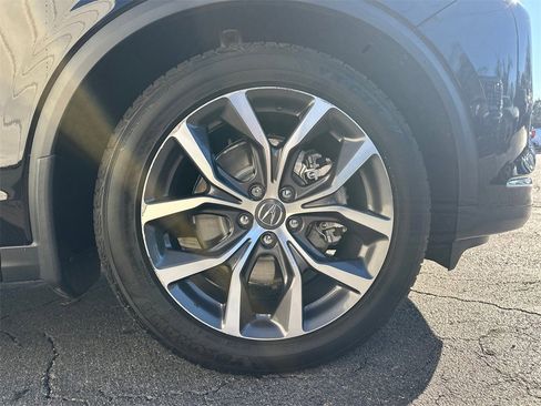 Used 2022 Acura MDX FWD w/ Technology Package image 13