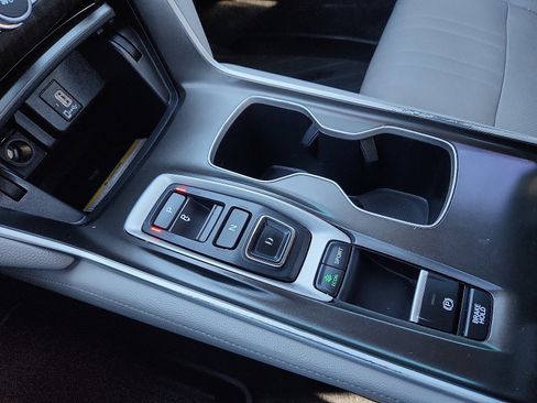 Used 2019 Honda Accord Touring image 25