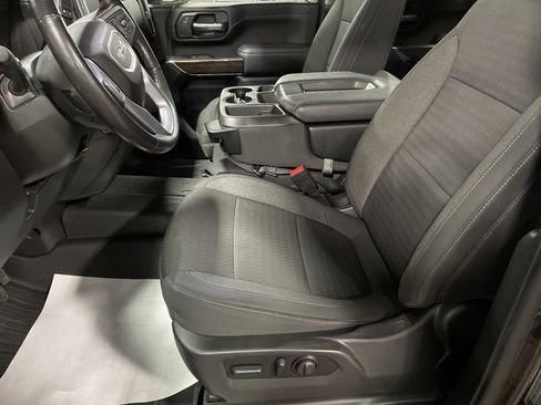 Used 2022 GMC Sierra 2500 SLE w/ SLE Value Package; image 11