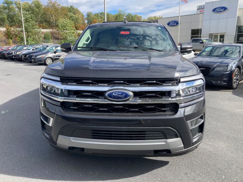 Certified 2022 Ford Expedition Max Limited image 2