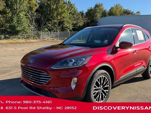 Used 2022 Ford Escape Titanium w/ Titanium Premium Package image 2