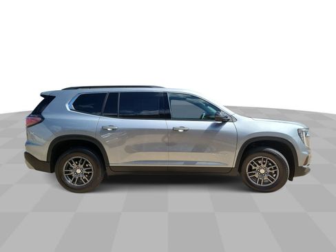 Used 2025 GMC Acadia Elevation FWD image 9