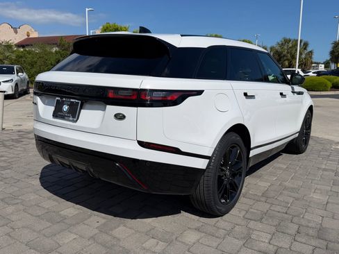 Used 2022 Land Rover Range Rover Velar R-Dynamic S image 9