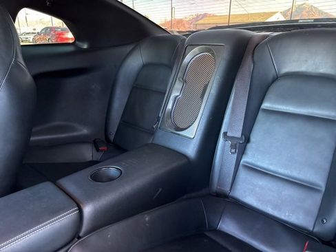 Used 2015 Nissan GT-R Premium image 18
