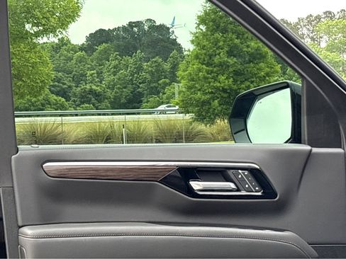 New 2026 Chevrolet Tahoe LT w/ Comfort Package RWD image 8
