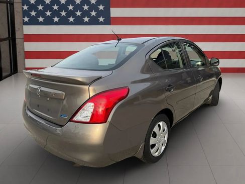 Used 2013 Nissan Versa S Plus image 7