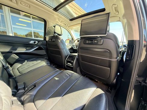 Used 2020 BMW X7 xDrive40i w/ Luxury Seating Package image 38