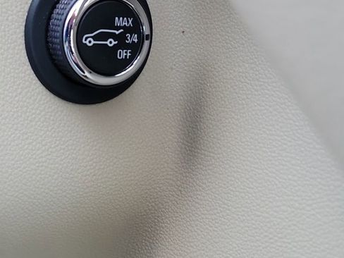 Used 2018 Cadillac XT5 Luxury w/ Driver Awareness Package image 28