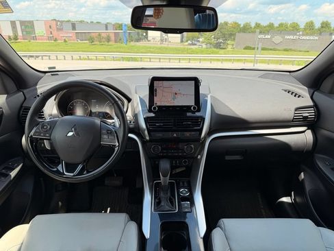 Used 2023 Mitsubishi Eclipse Cross SEL AWD/4WD image 4