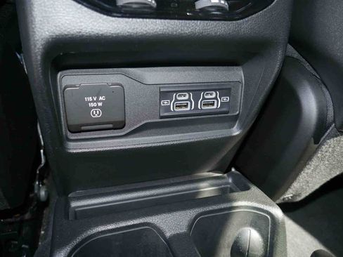 Certified 2025 Jeep Grand Cherokee L Altitude AWD/4WD image 14