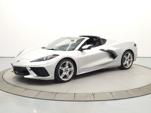 Used 2020 Chevrolet Corvette Stingray Preferred Cpe w/ 2LT Preferred Equipment Group image 3