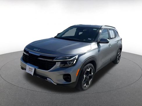 Used 2025 Kia Seltos S image 7