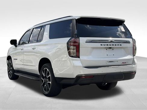 Used 2021 Chevrolet Suburban RST AWD/4WD image 4