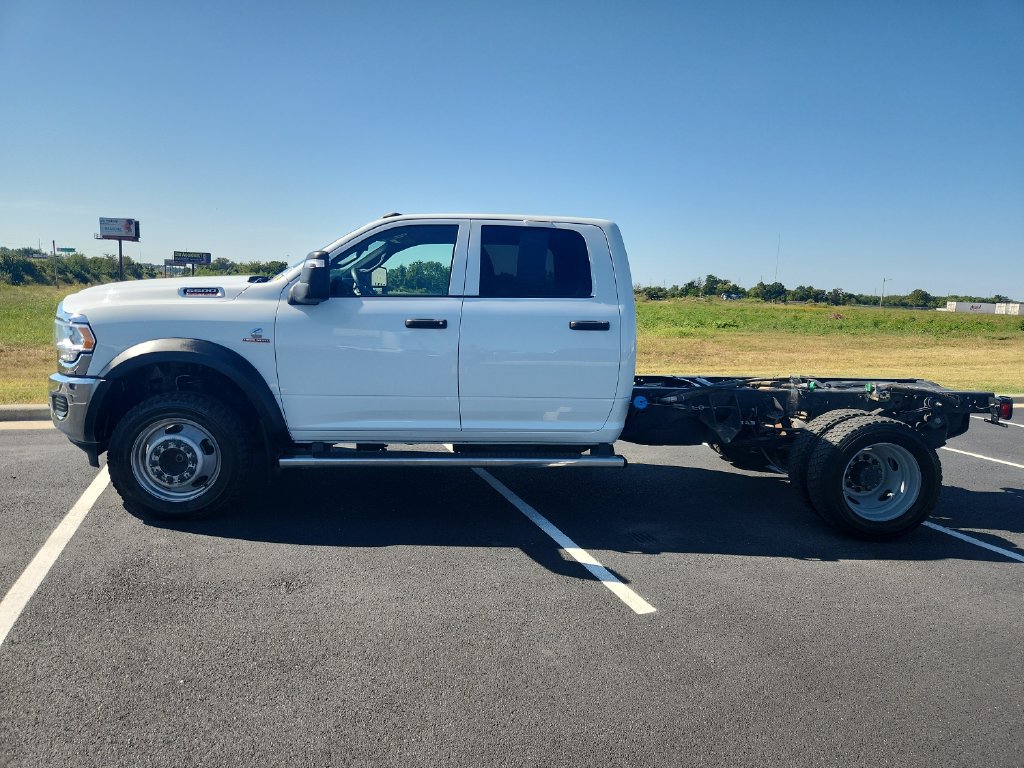 Used 2024 RAM 5500 Tradesman w/ Chrome Appearance Group AWD/4WD image 5