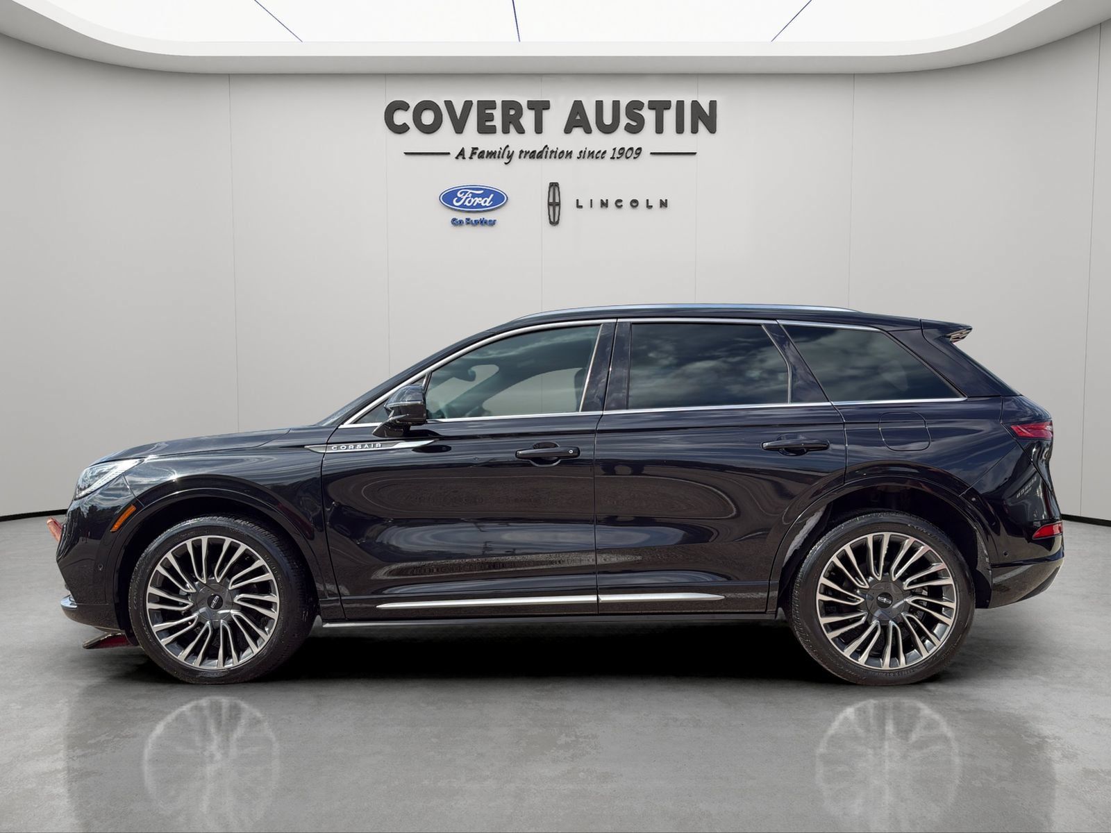 Used 2020 Lincoln Corsair Reserve FWD image 2