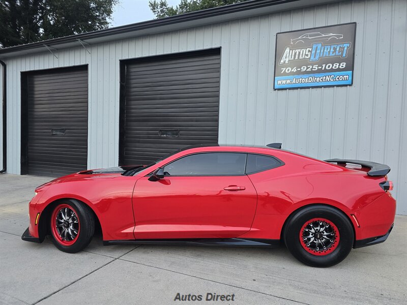 Used 2017 Chevrolet Camaro ZL1 RWD image 1