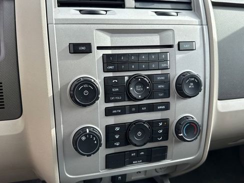 Used 2009 Ford Escape XLT image 23
