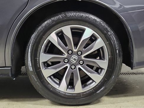 Used 2023 Honda Odyssey EX-L image 6