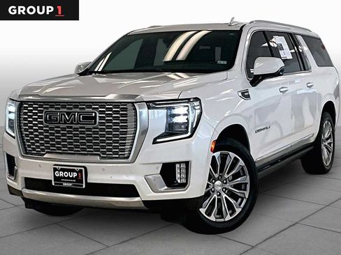 Used 2021 GMC Yukon XL Denali RWD image 1