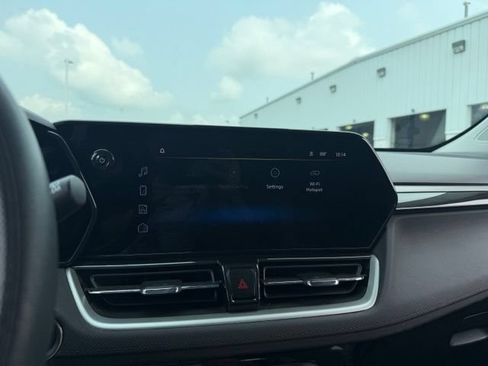 Used 2025 Chevrolet TrailBlazer LT AWD/4WD image 45
