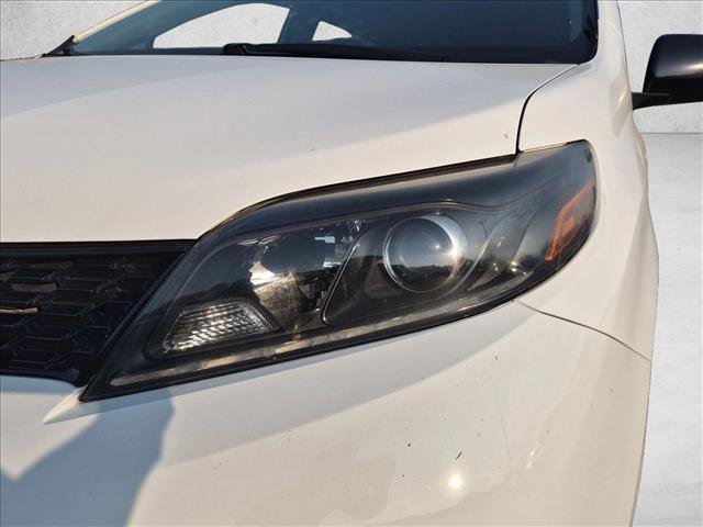 Used 2020 Toyota Sienna SE w/ SE Preferred Package FWD image 29