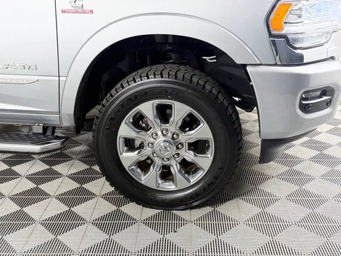 Used 2022 RAM 2500 Limited w/ Body Color Bumper Group AWD/4WD image 14