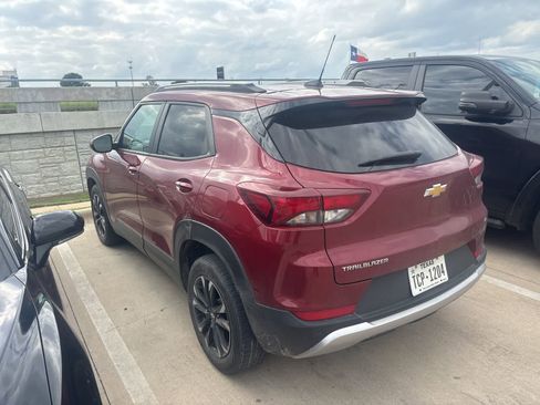 Used 2023 Chevrolet TrailBlazer LT FWD image 23