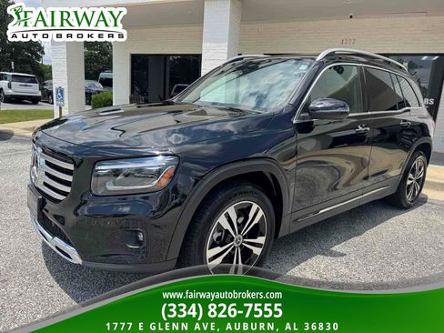 Used 2025 Mercedes-Benz GLB 250 image 2