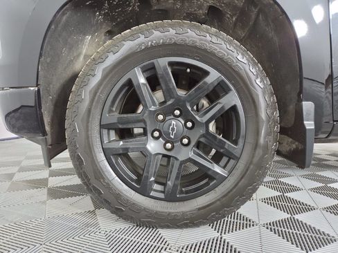 Used 2023 Chevrolet Silverado 1500 RST AWD/4WD image 15
