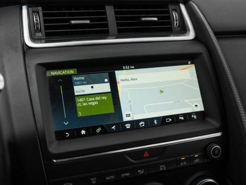 Used 2019 Jaguar E-PACE R-Dynamic SE image 21