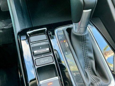 Certified 2024 Acura Integra image 17