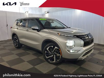 Used 2023 Mitsubishi Outlander SE