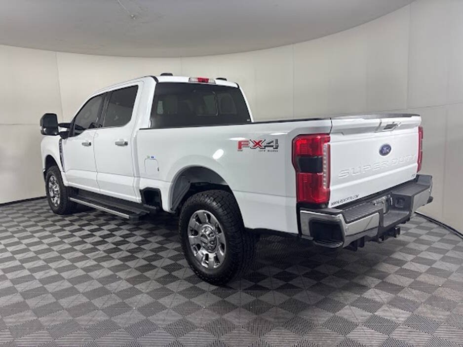Used 2023 Ford F250 Lariat w/ Chrome Package AWD/4WD image 7