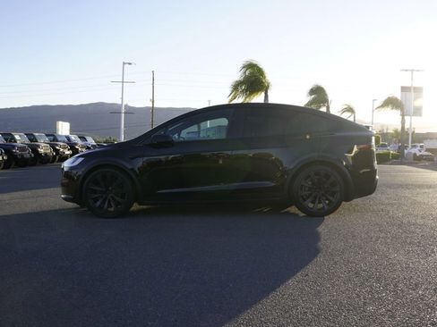 Used 2022 Tesla Model X Plaid image 7
