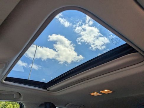 Used 2023 MAZDA CX-5 AWD 2.5 S w/ Premium Package image 17