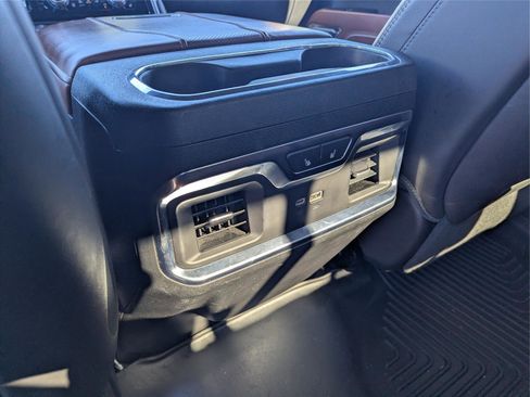 Used 2024 GMC Sierra 2500 Denali Ultimate image 16