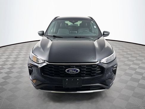 Used 2025 Ford Escape ST-Line FWD image 2