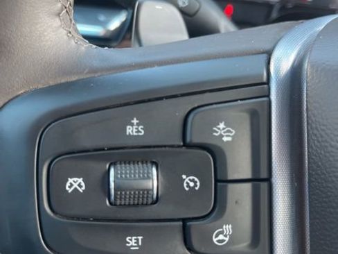 Used 2023 GMC Sierra 1500 SLT AWD/4WD image 19