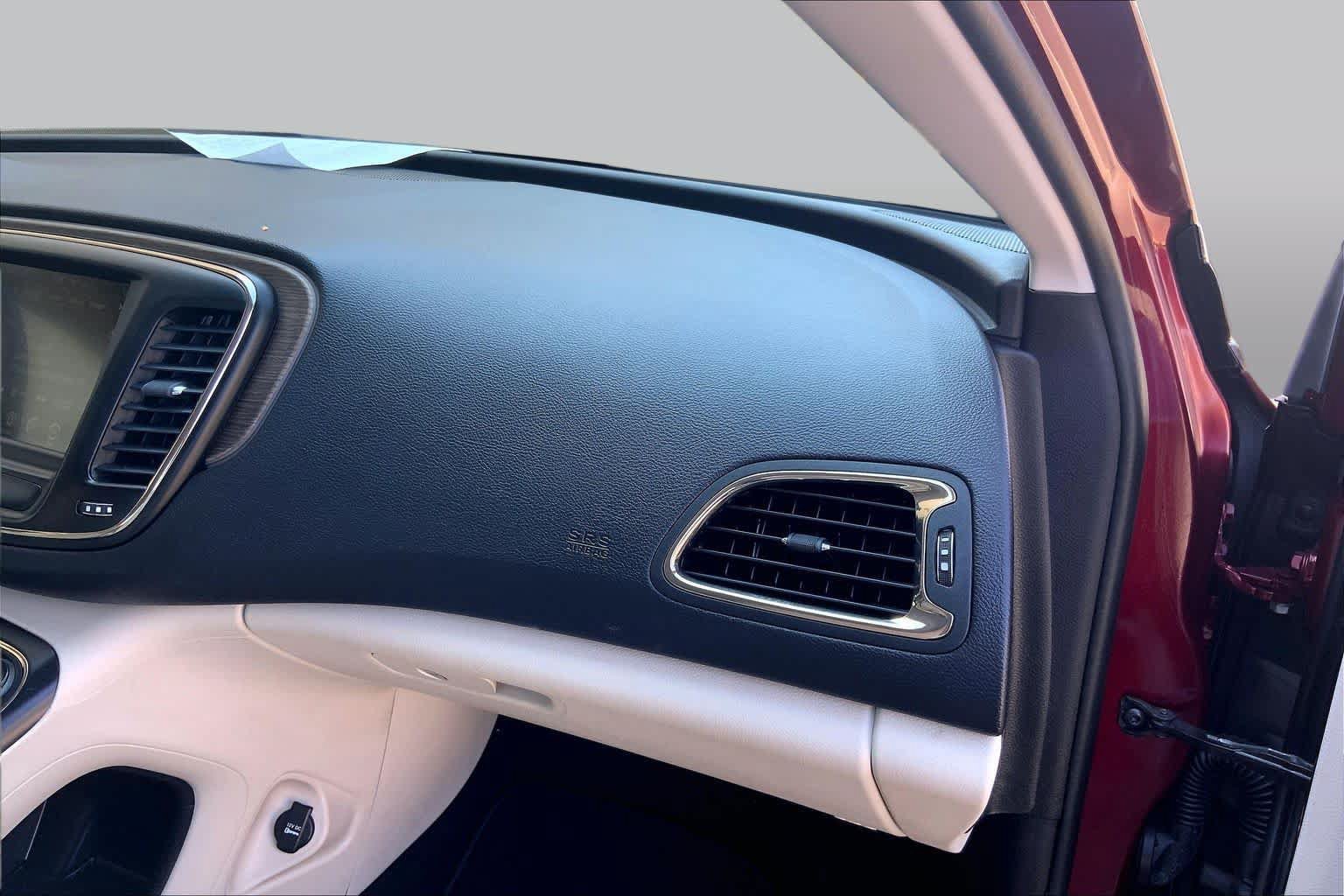 Used 2015 Chrysler 200 C w/ Navigation & Sound Group I FWD image 19