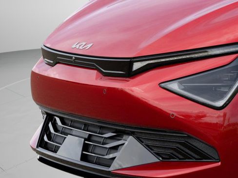 New 2025 Kia EV6 Wind AWD/4WD image 27