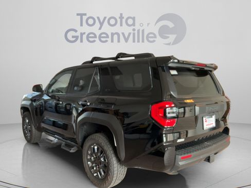 Certified 2025 Toyota 4Runner SR5 AWD/4WD image 4