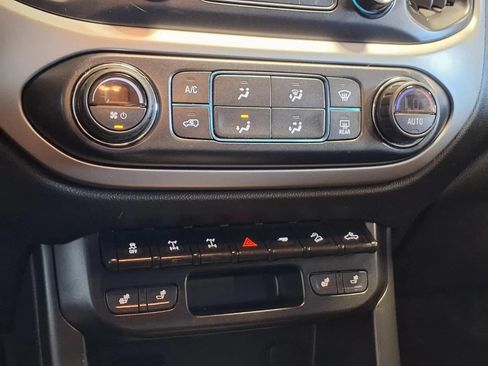 Used 2021 Chevrolet Colorado ZR2 w/ ZR2 Midnight Special Edition AWD/4WD image 22