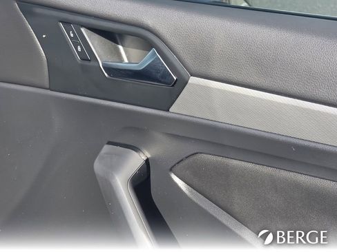 Used 2021 Volkswagen Jetta S FWD image 32