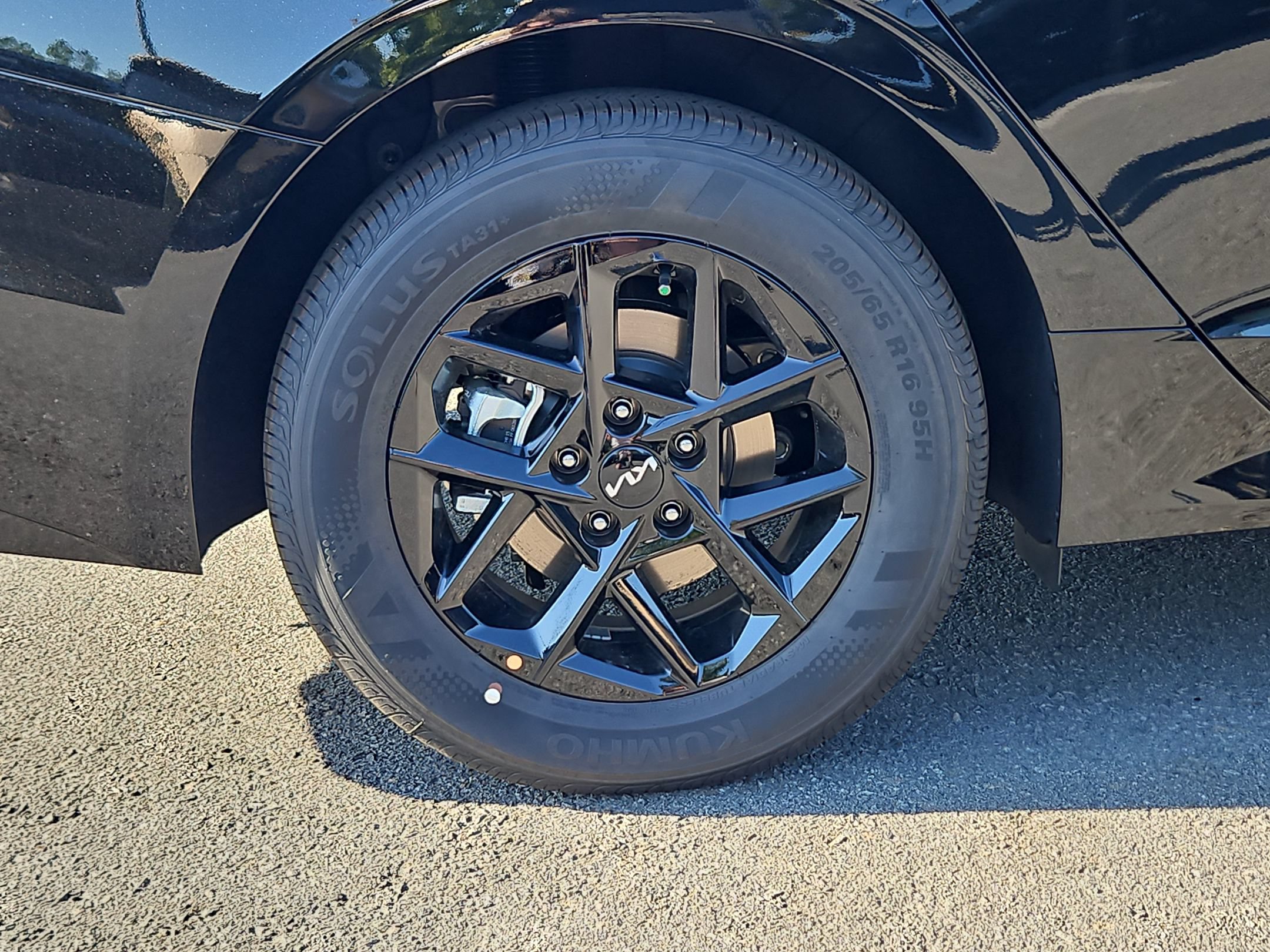 New 2026 Kia K5 LXS FWD image 13