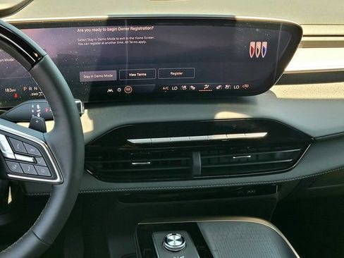 New 2026 Buick Enclave Avenir w/ Super Cruise Package AWD/4WD image 15