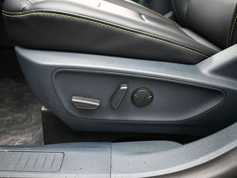 New 2026 Ford Maverick Lobo image 10